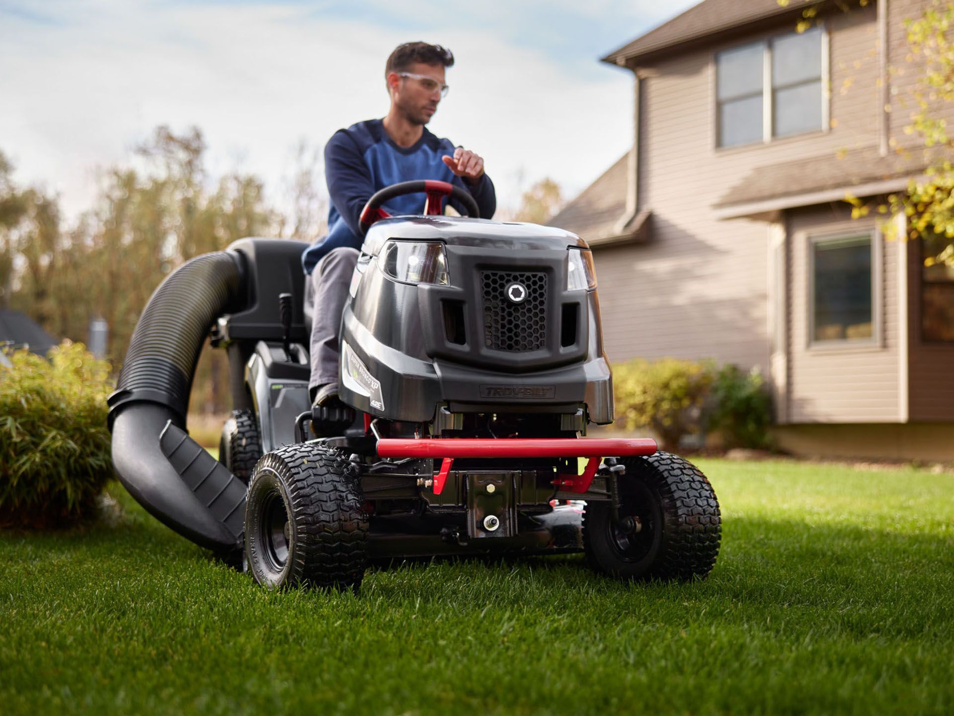 2024 TROY-Bilt Super Bronco 42E XP 42 in. Lithium Ion 56V in Millerstown, Pennsylvania - Photo 15